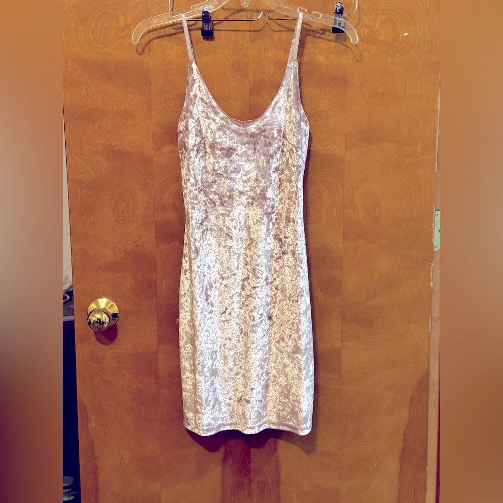 New MinkPink crushed velvet mini dress XS